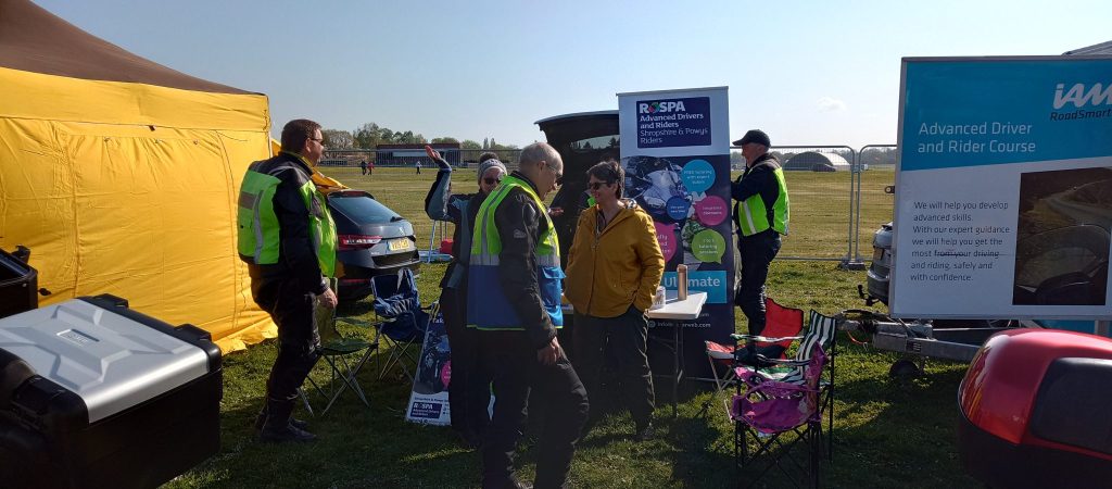 Did you see where it went ladies?